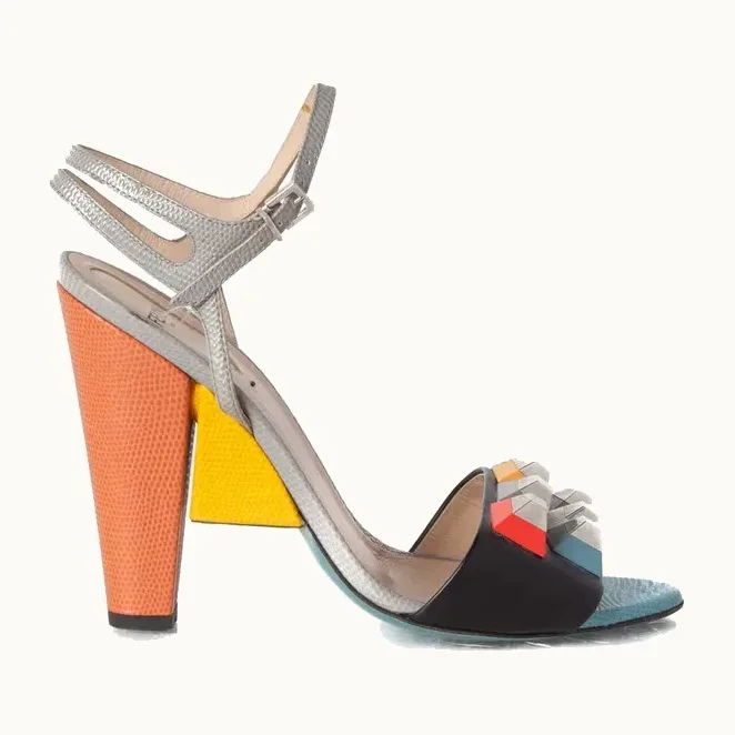 Zapatos Fendi, Talla 40