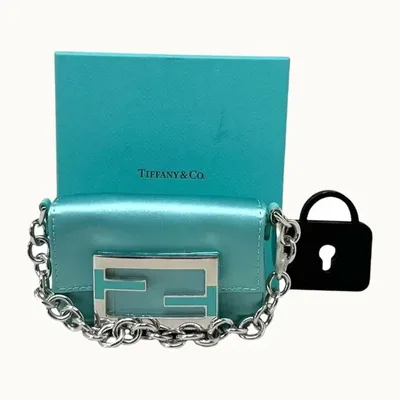 Bolso Fendi Baguette Nano