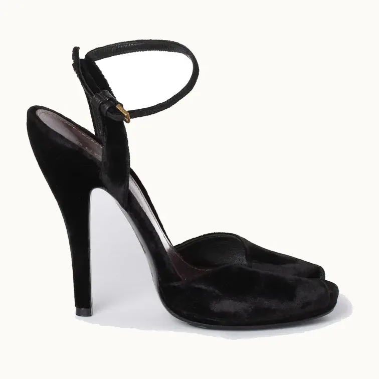 Zapatos Gucci, Talla 8.5, KV-1117