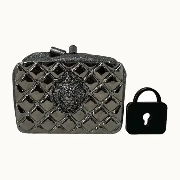 Clutch Chanel Moscow Lion