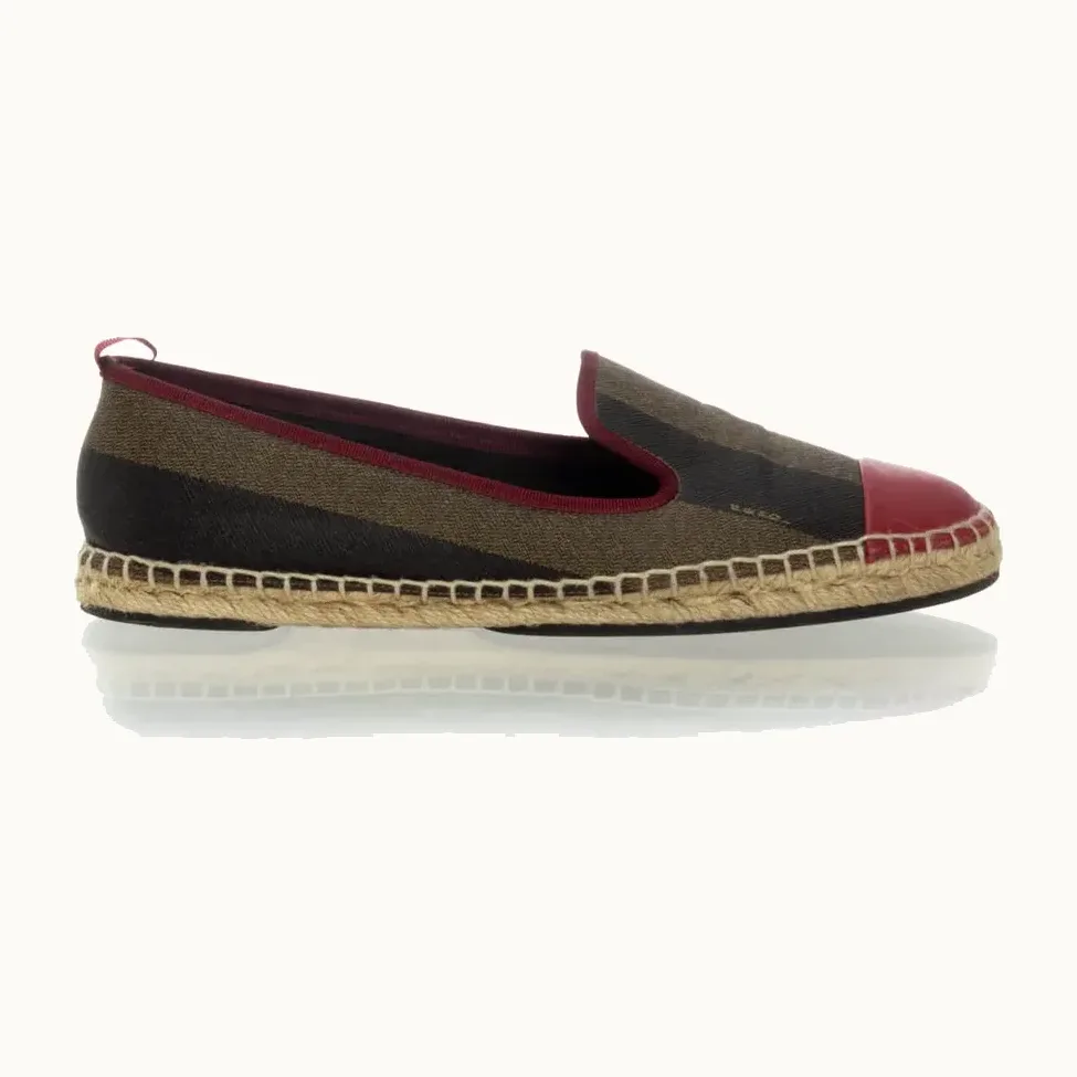 Zapatos Fendi, Talla 9