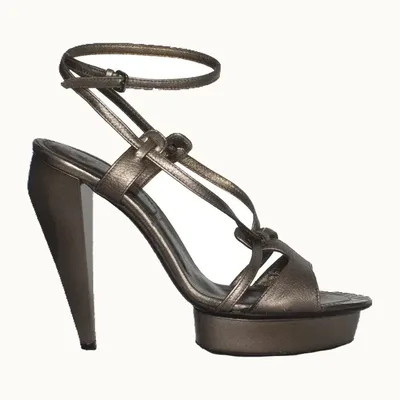 Zapatos Burberry, Talla 8.5