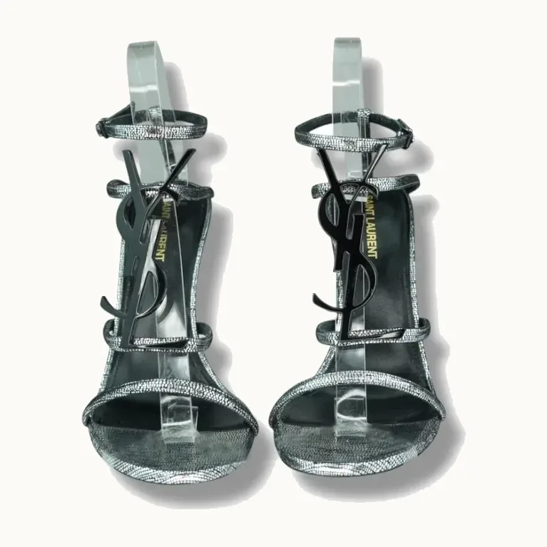 Tacones Saint Laurent Cassandra Plateados