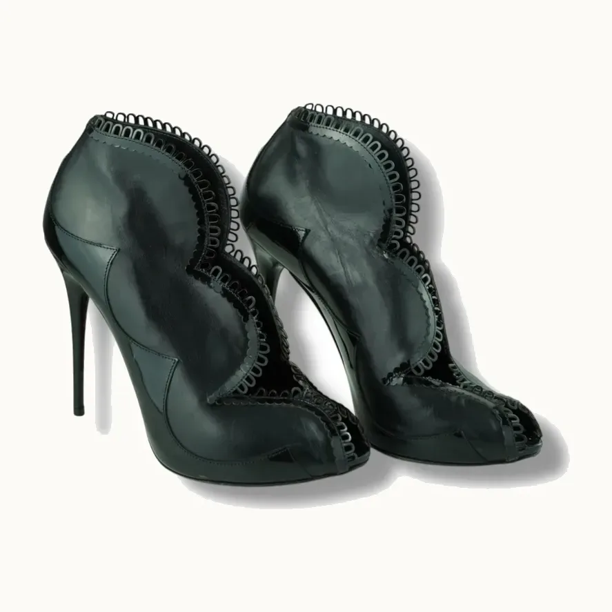 Tacones Alexander McQueen Negros