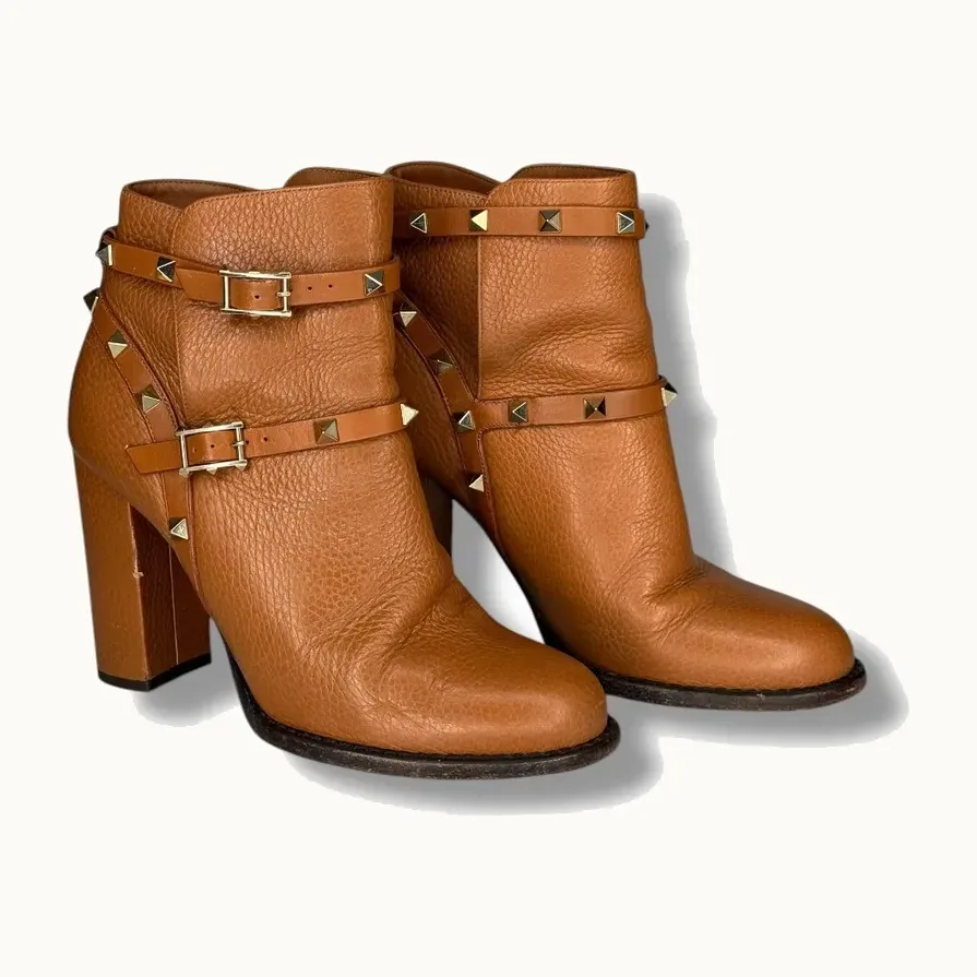 Botines Valentino Rockstud Cafés