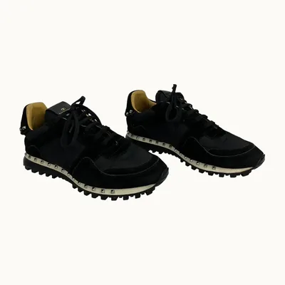 Valentino Garavani Rockstud Suede Sneakers