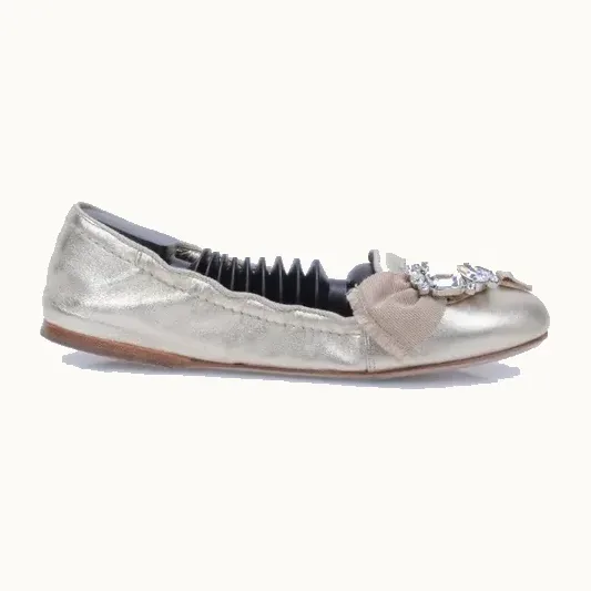 Flats Miu Miu Crystal Bow Dorados, Talla 37
