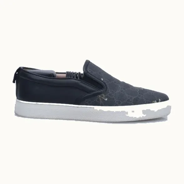 Slip On Gucci GG Supreme Tiger Negro, Talla 40.5