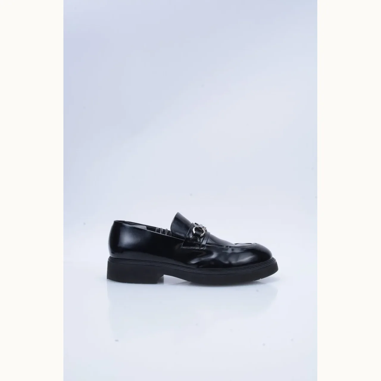 Mocasines Salvatore Ferragamo Fiorello Negros, Talla 9.5