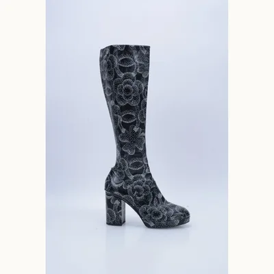 Zapatos Chanel Camellia 2023 Ltd Edition Negros, Talla 38.5