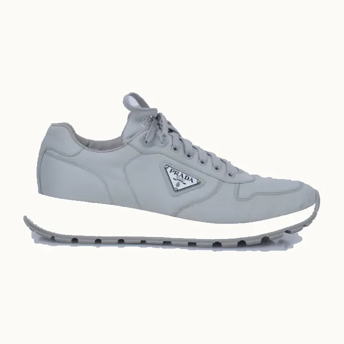 Zapatos Prada Re-Nylon Gris, Talla 45