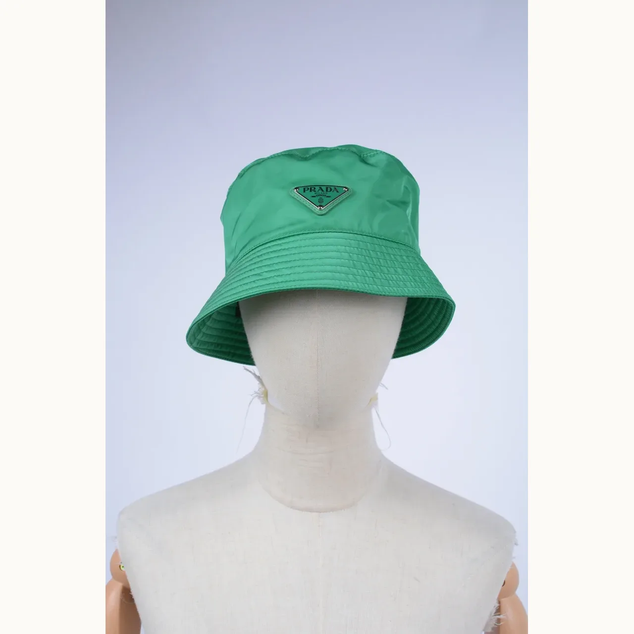 Sombrero de Pescador Prada Re-Nylon Verde, Talla S