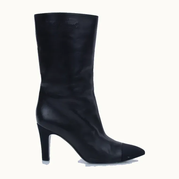 Zapatos Chanel Mid Calf Negros, Talla 40