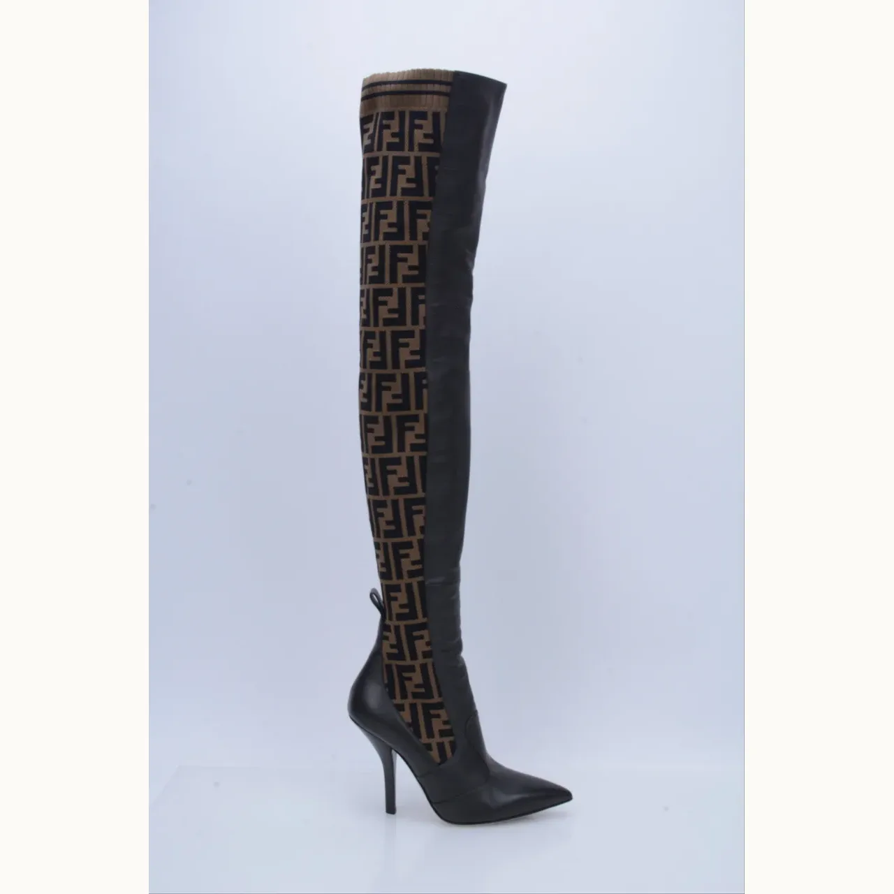 Zapatos Fendi Rockoko Otk Zucca, Talla 38.5
