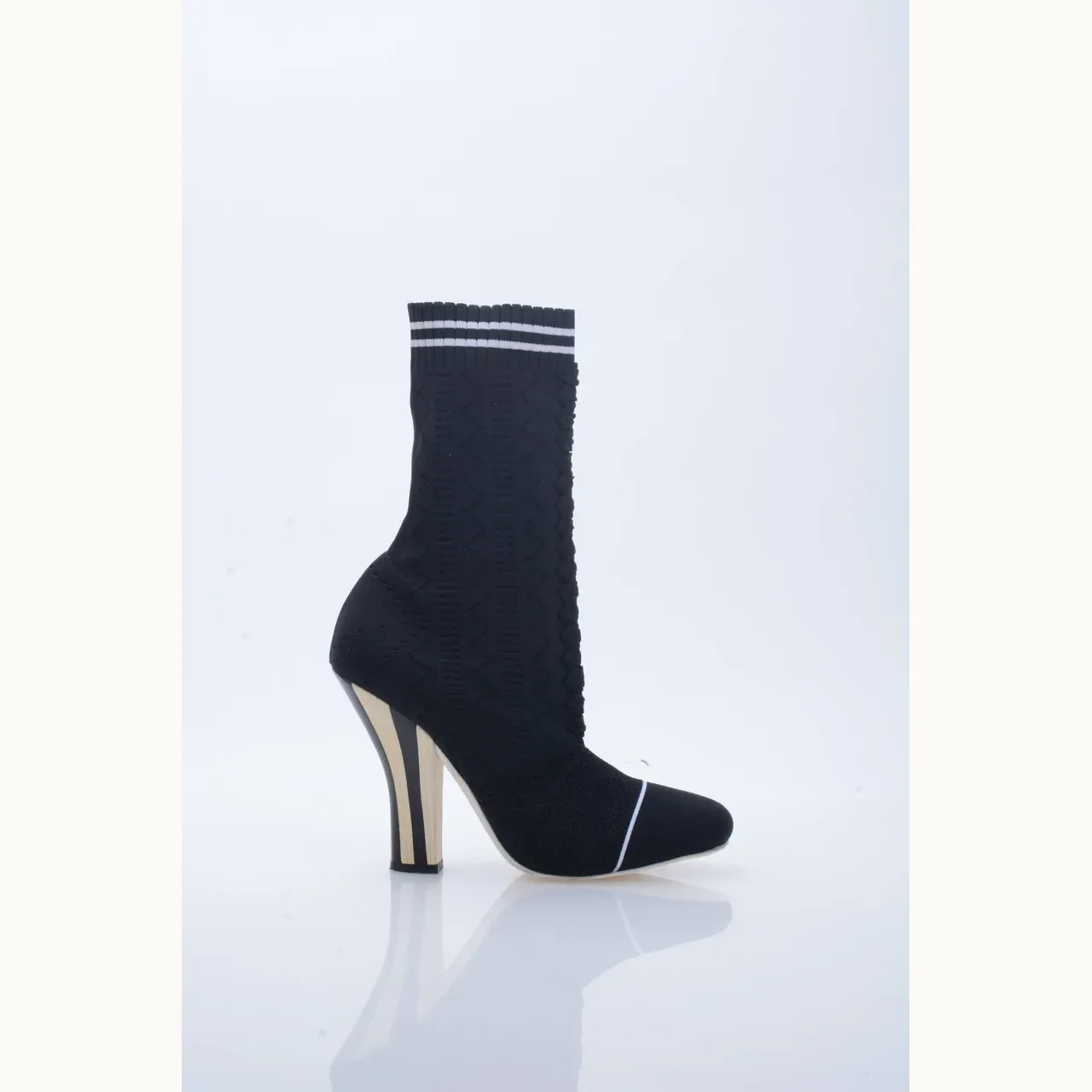 Zapatos Fendi Rockoko Knit Negros, Talla 40