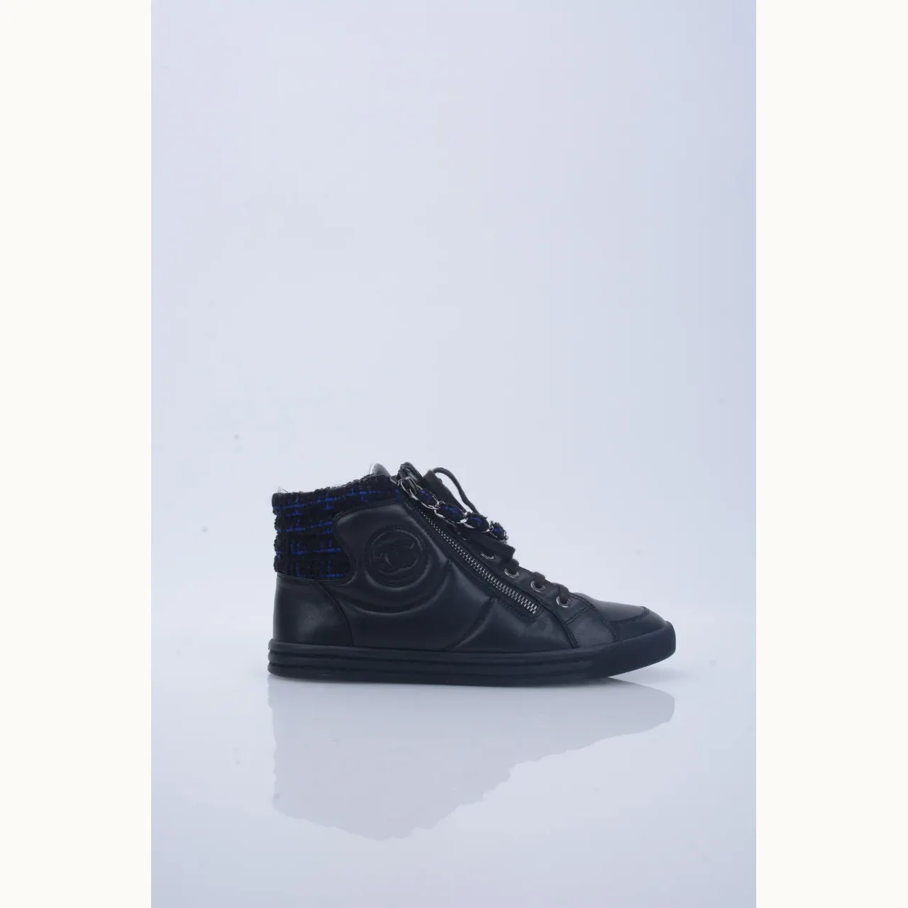 Zapatos Chanel Zipped Chain CC Negros, Talla 37
