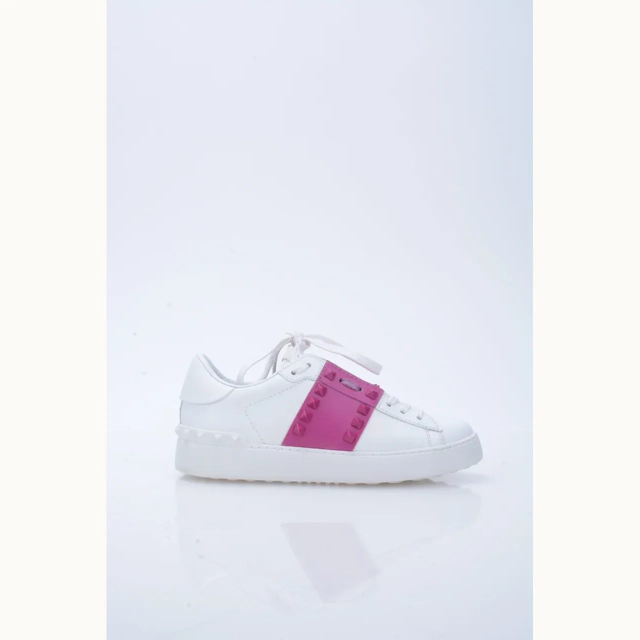 Zapatos Valentino Rockstud Untitled Blancos, Talla 35.5