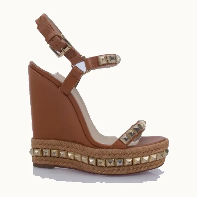Zapatos Christian Louboutin Lodi Cameles, Talla 35