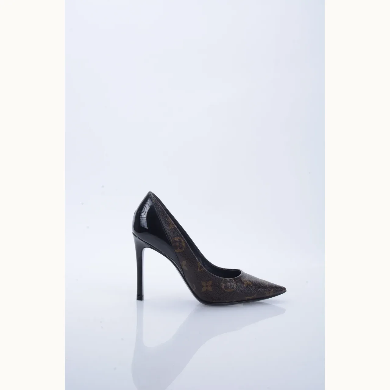 Zapatos Louis Vuitton Cherie 95 Monogram, Talla 35