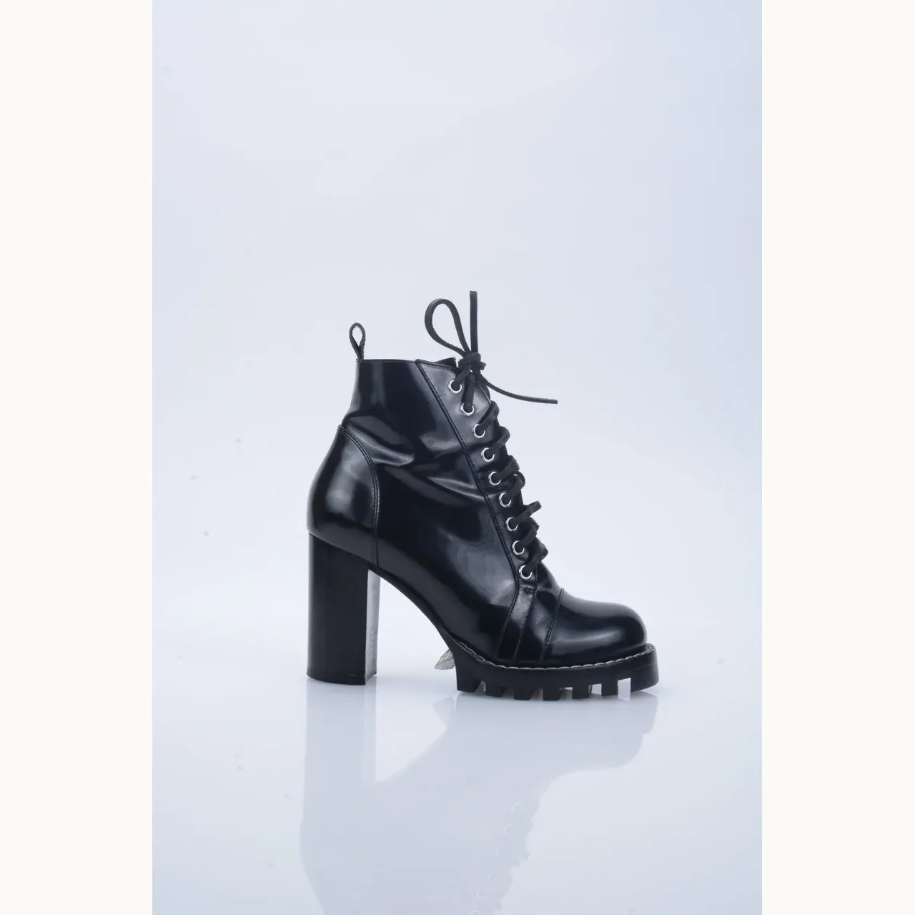Zapatos Louis Vuitton Star Trail Negros, Talla 38
