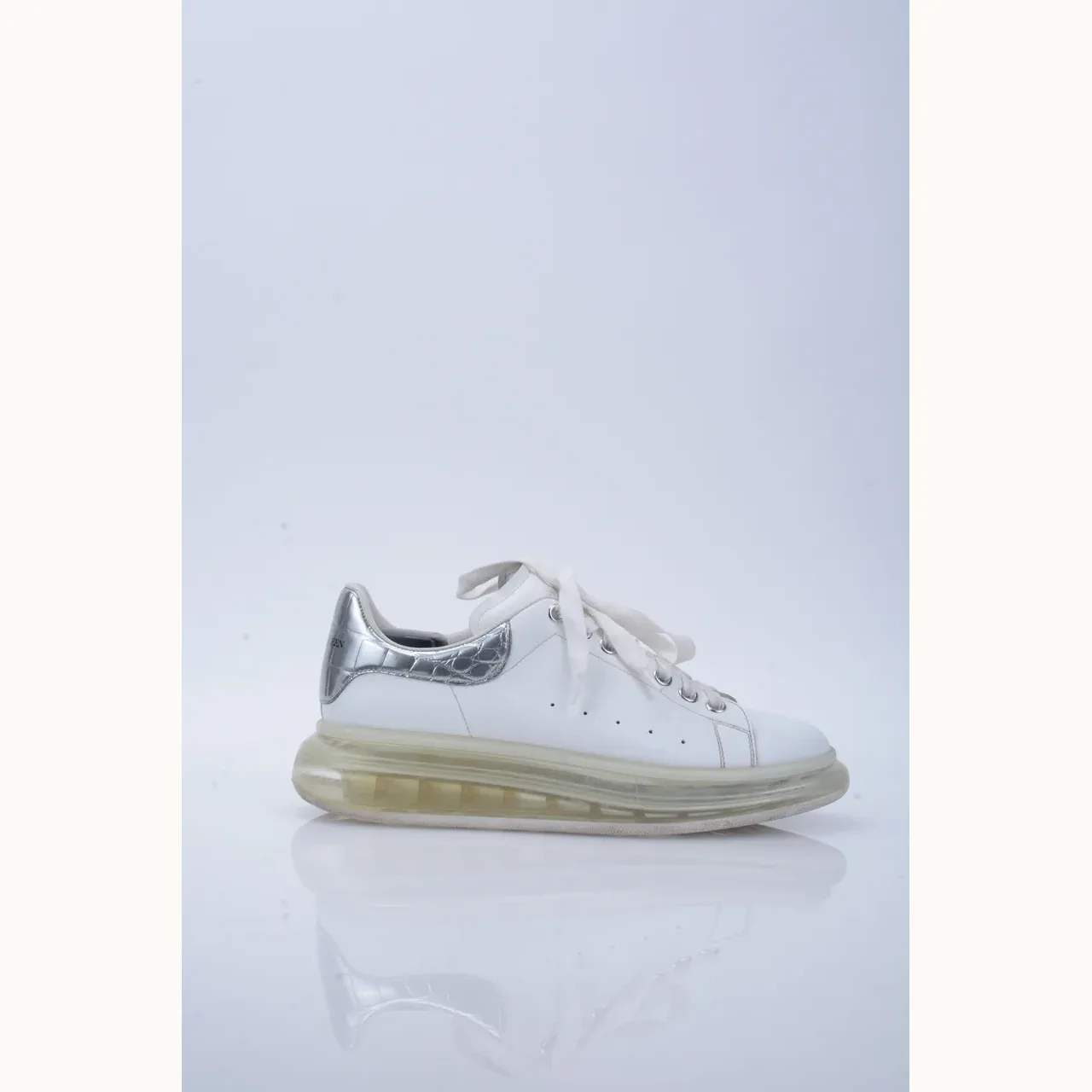 Zapatos Alexander McQueen Oversized Blancos, Talla 43