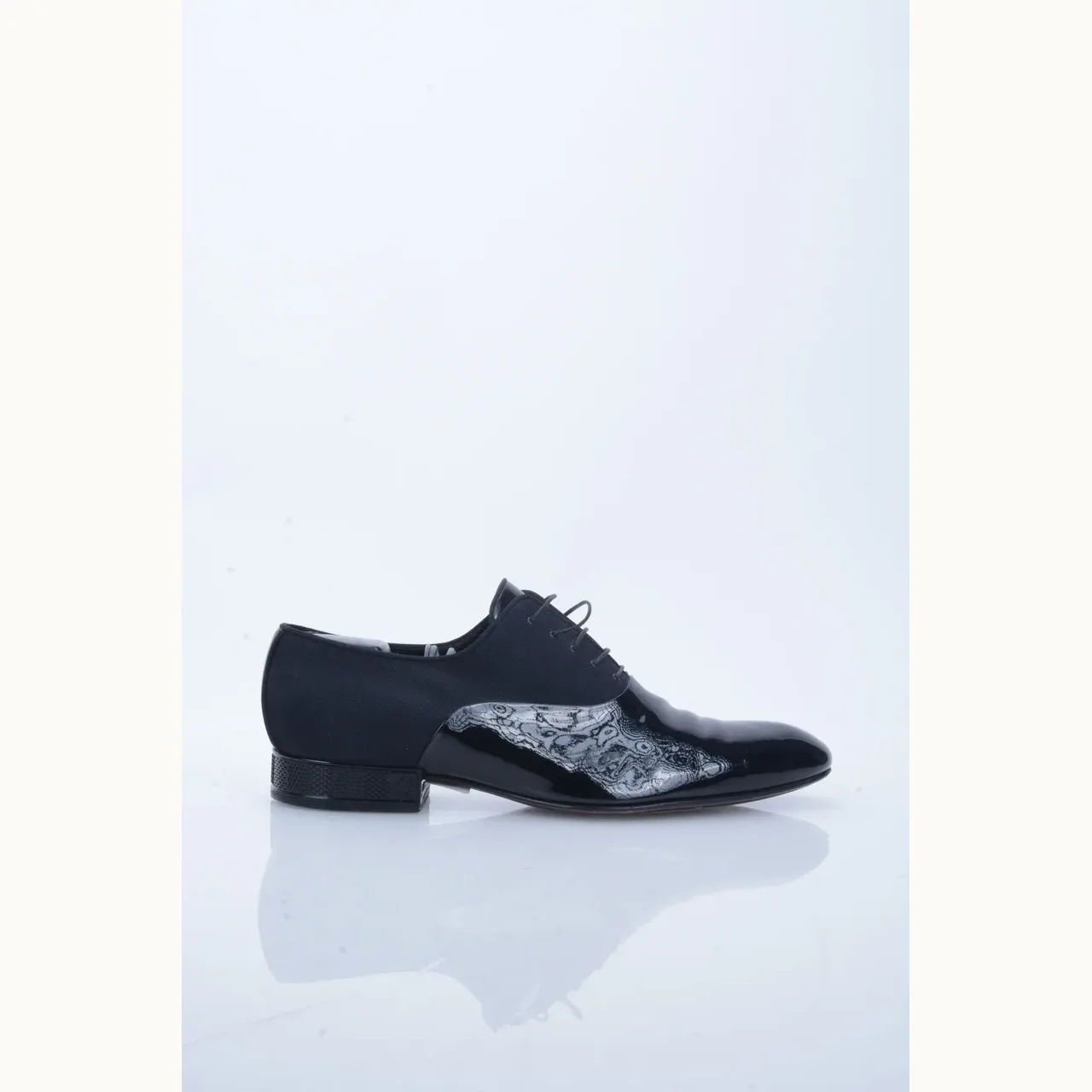 Zapatos Derby Louis Vuitton Patent, Talla 44
