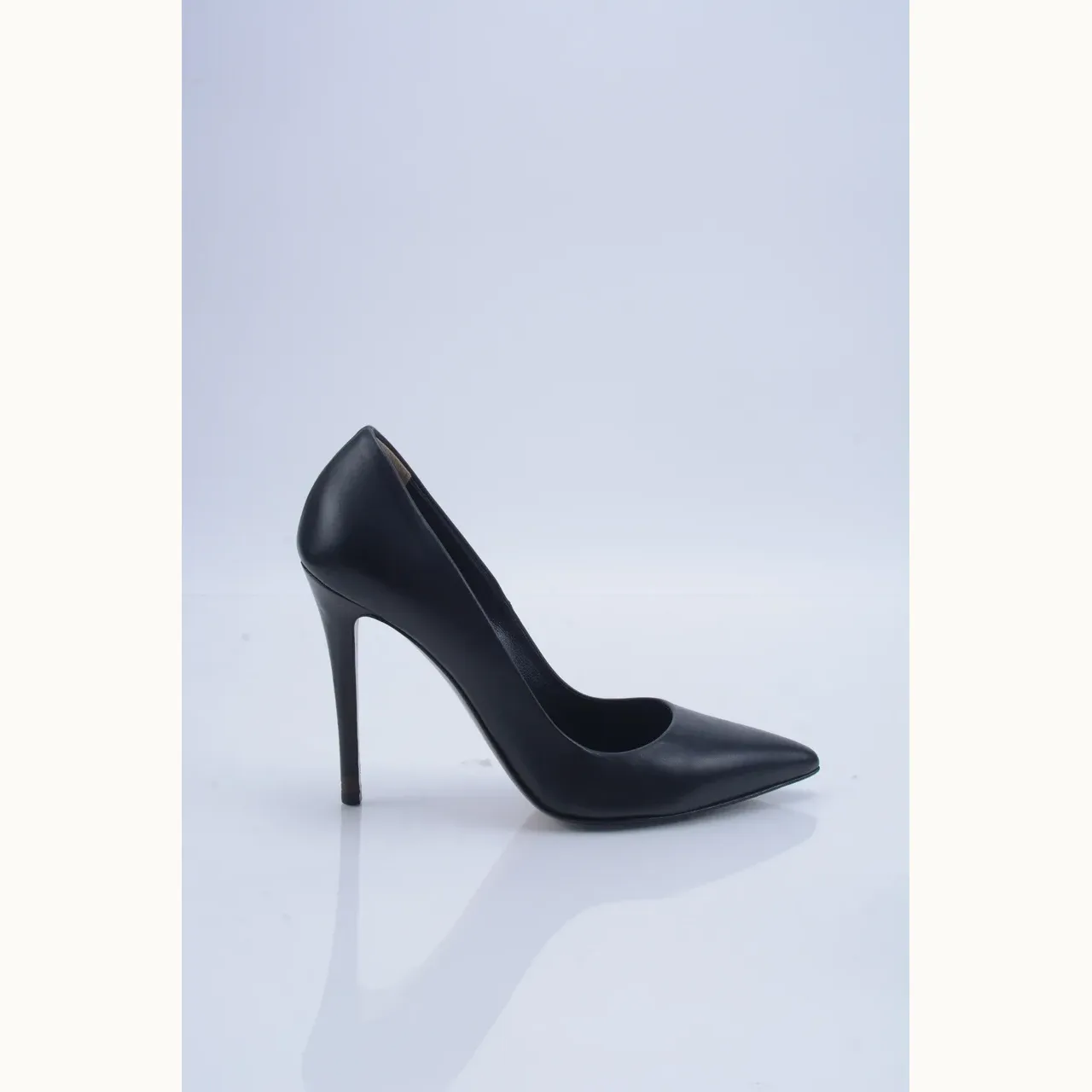 Zapatos Fendi Anne Negros, Talla 37.5