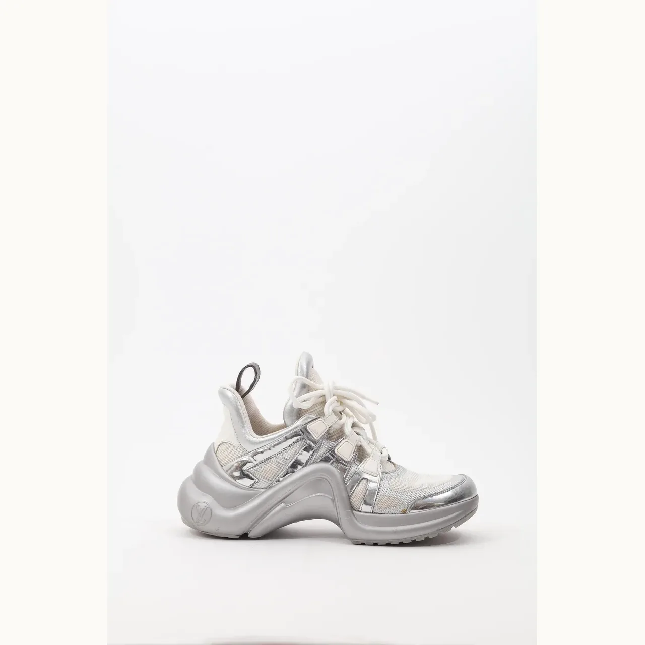 Tenis Louis Vuitton Archlight Plateados