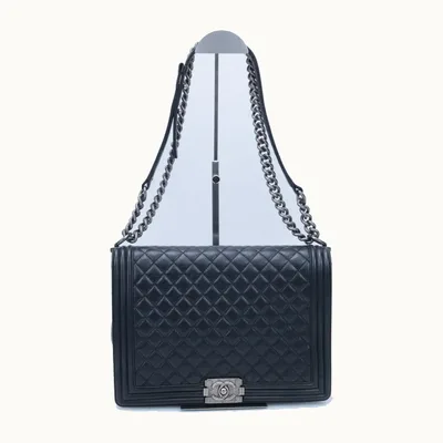 Bolso de Hombro Chanel Boy Maxi Negro
