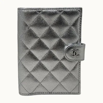 Porta Pasaporte Chanel