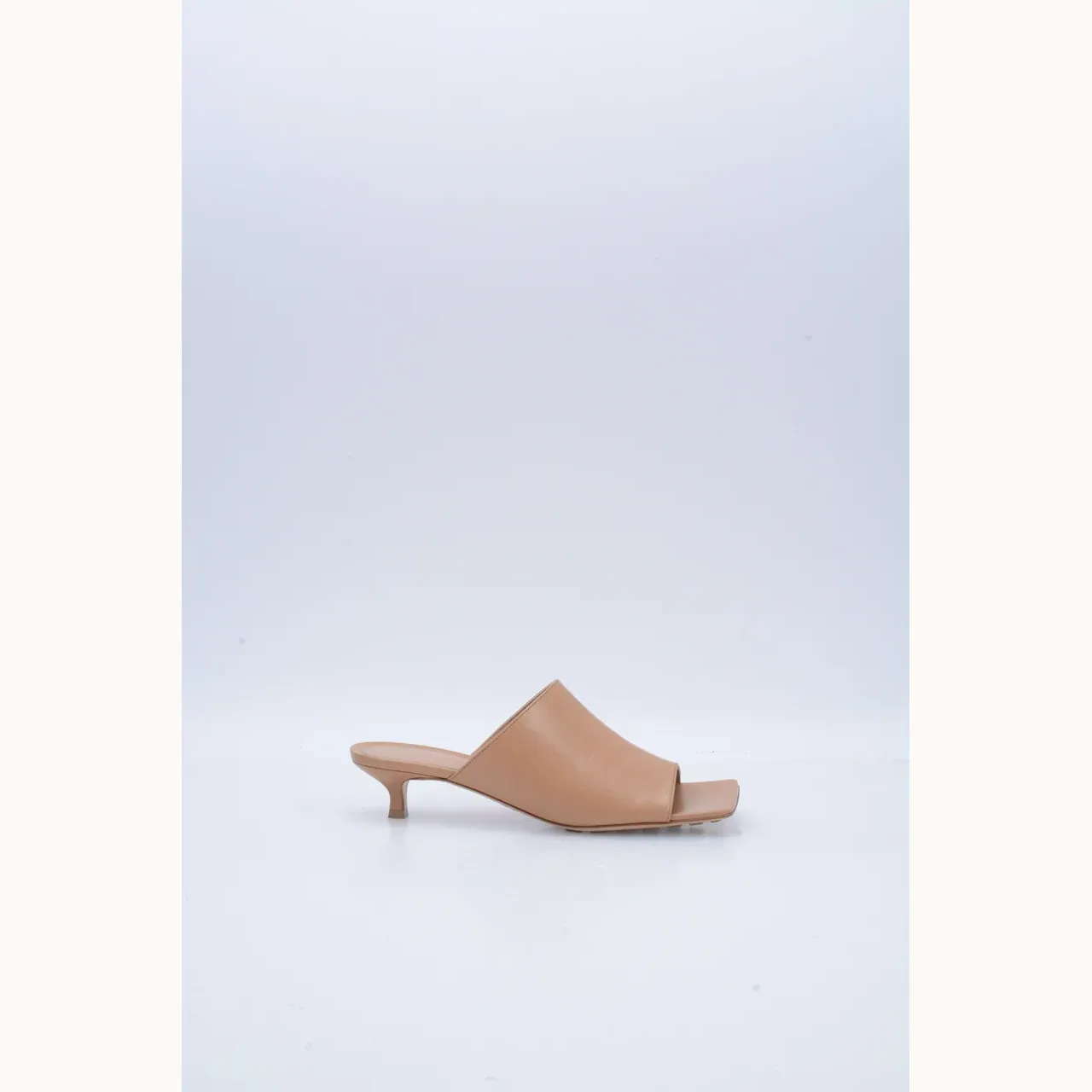 Sandalias Bottega Veneta Stretch 40 Nudes, Talla 37