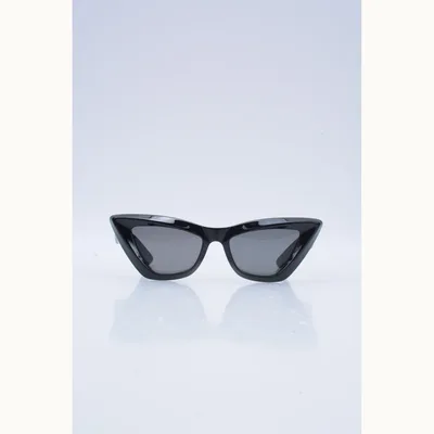 Lentes de Sol Bottega Veneta Cat Eye Negros
