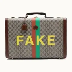 Portafolios Gucci, KV-3909