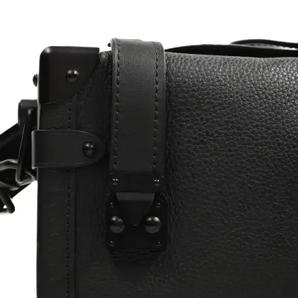 Bolso Trunk Louis Vuitton Side