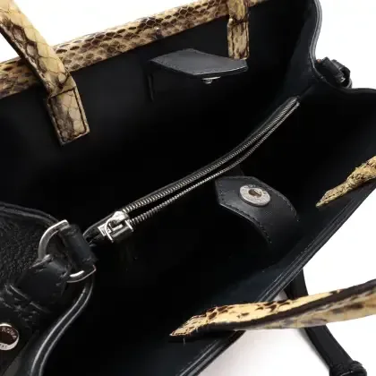 Bolso Fendi 2Jours Petite