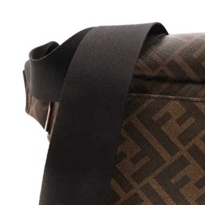 Bolso Bandolera Fendi Monograma