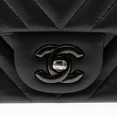 Bolso Flap Chanel Mini Chevron