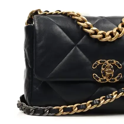Bolso Chanel 19 Small