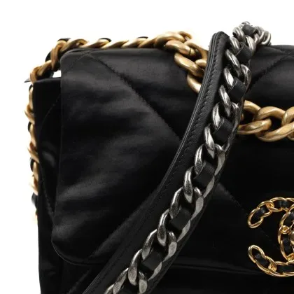 Bolso Chanel 19, KV-4604