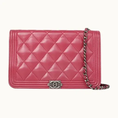 Chanel Wallet on Chain Boy