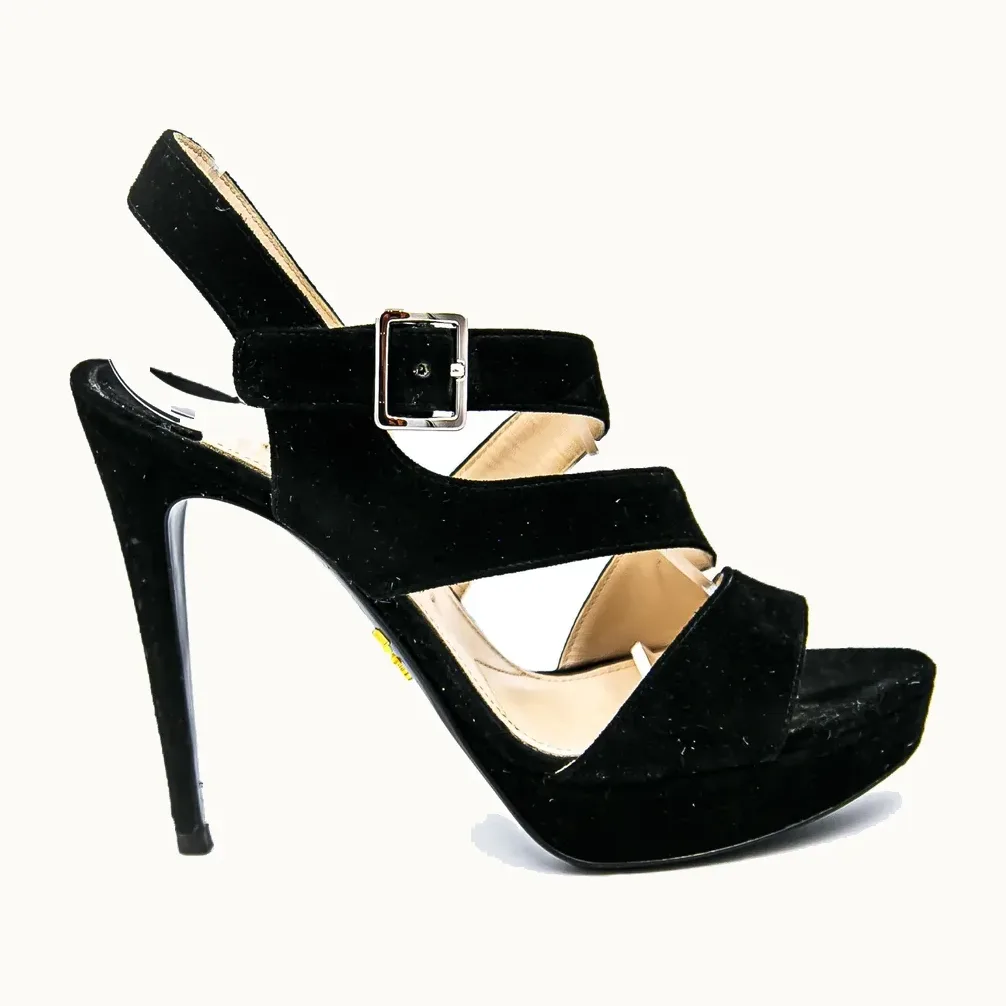 Tacones Prada, Talla 35