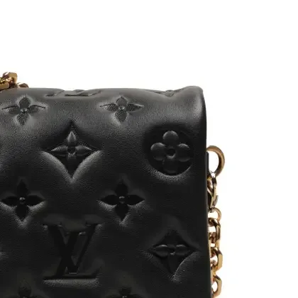 Bolso Louis Vuitton Pochette Coussin