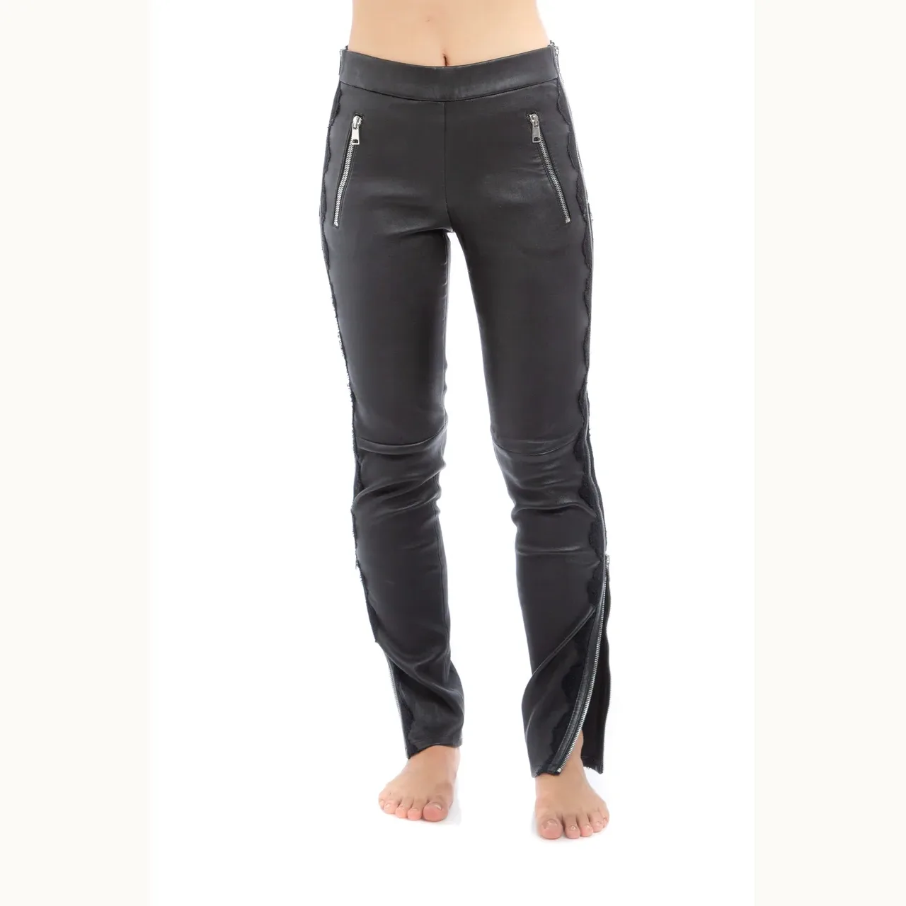 Alexander McQueen, Talla 40