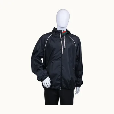 Chaqueta Gucci Nylon Satin Negra, Talla XL