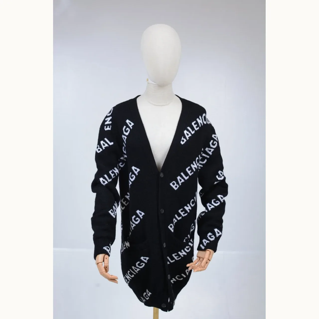 Balenciaga Suéteres Allover Negra, Talla XS