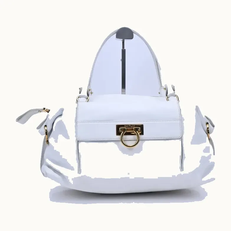 Bolso Salvatore Ferragamo Sofia Bowling Blanco