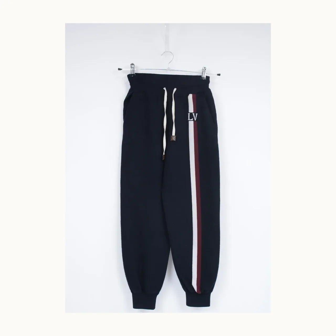 Louis Vuitton Jogger Cashmere Negra, Talla XS