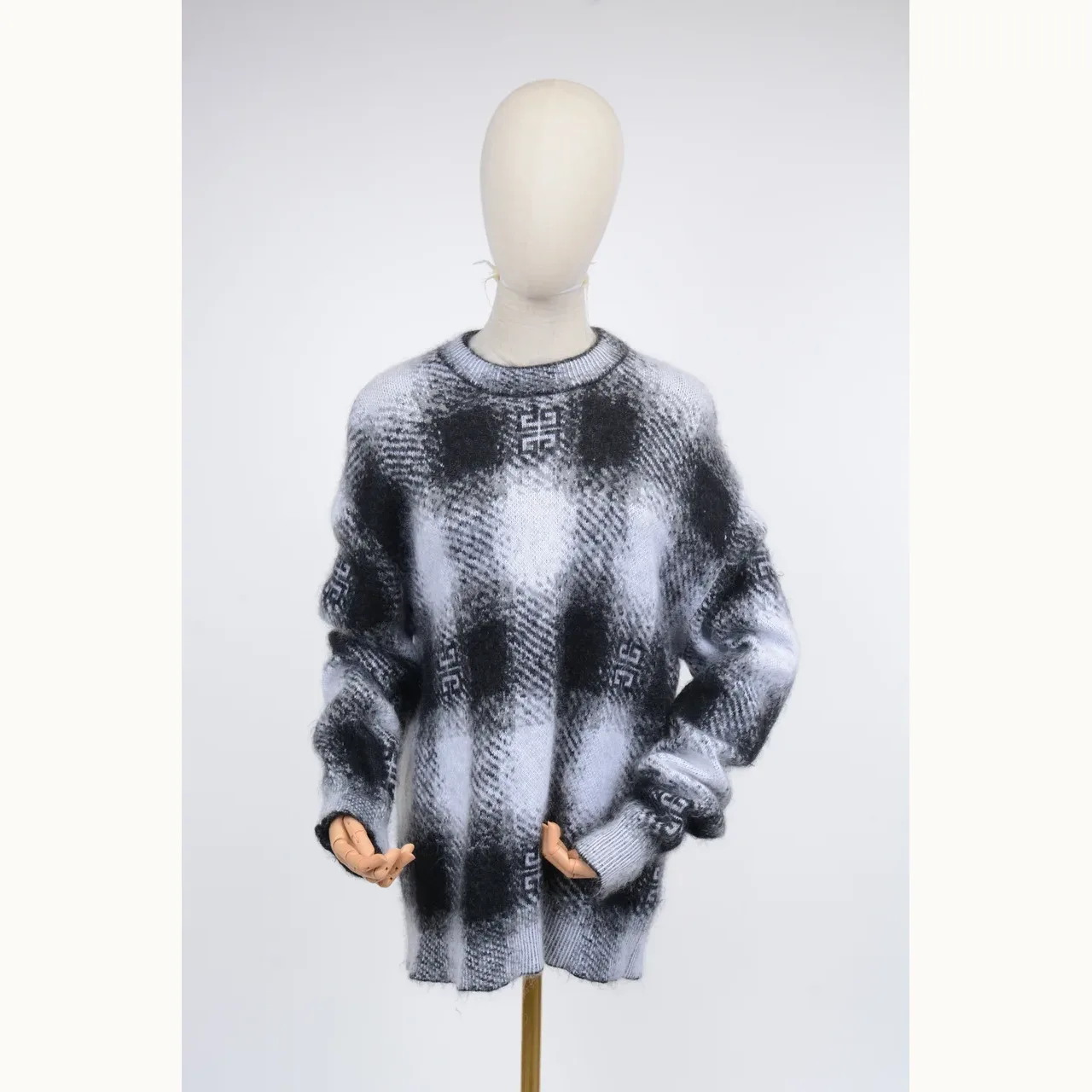 Givenchy 4G Mohair Gris, Talla XXL