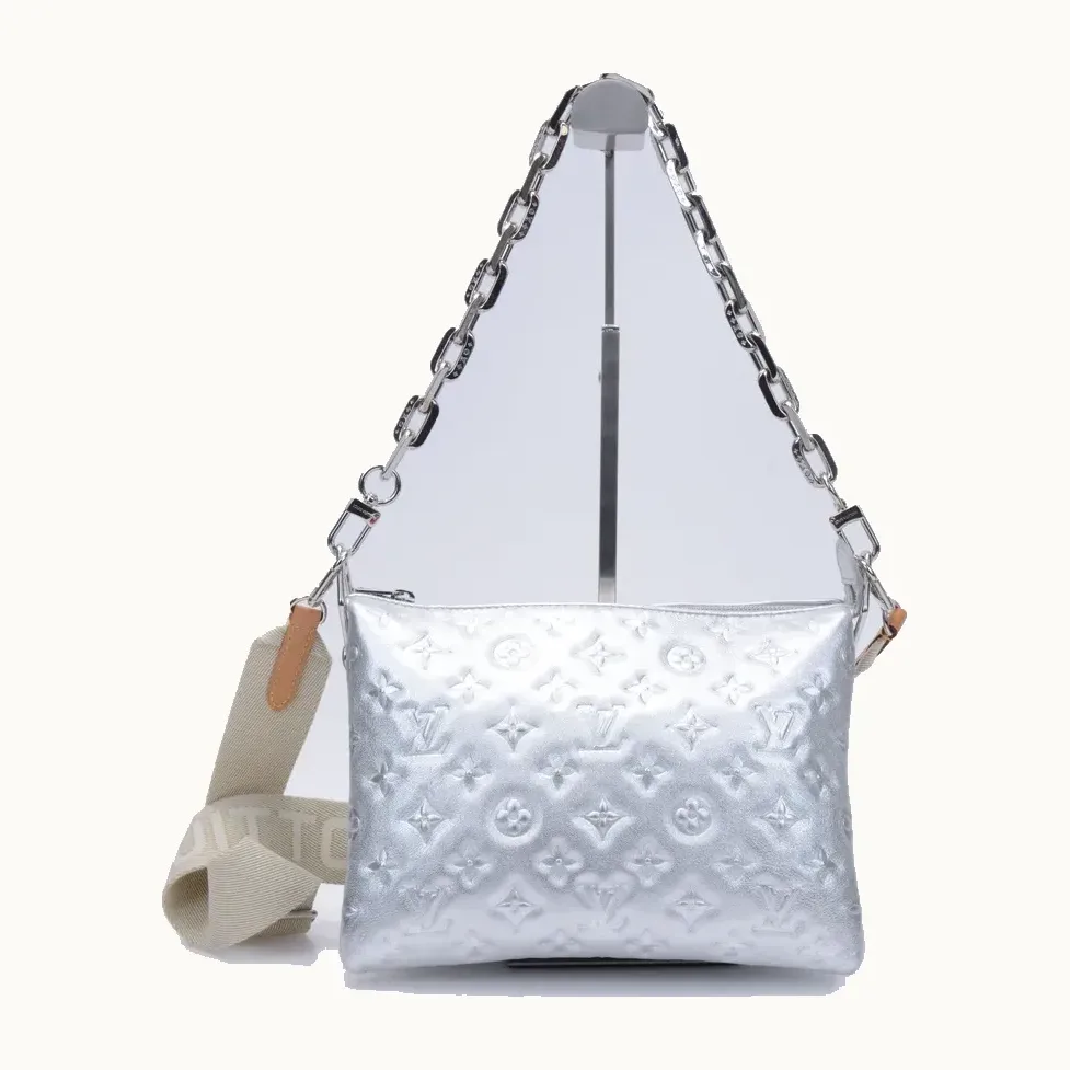 Bolso Louis Vuitton Coussin PM Plateado