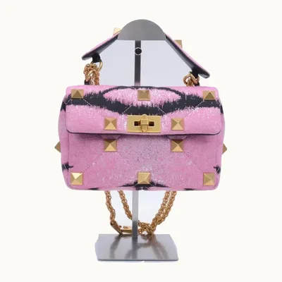 Bolso de Hombro Valentino Roman Stud Medium Tiger Rosa
